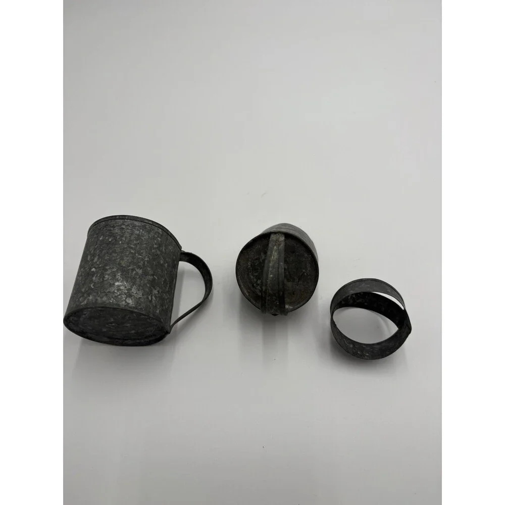 Vtg Metal Tin Cup,Tin Scoop,Tin Cookie/Bisquit Cutter